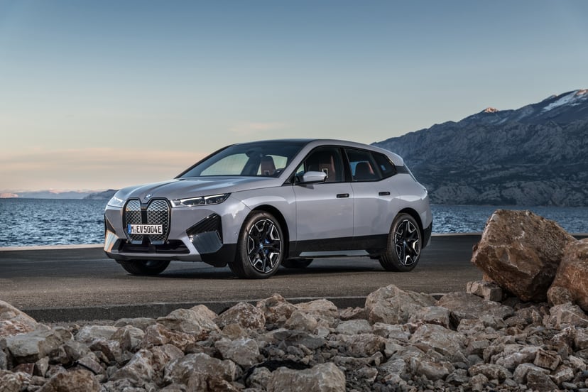 BMW Unveils Latest i4 and iX EVs, Available in Singapore from November 2021, photo 4