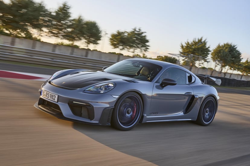Porsche Launches the 718 Cayman GT4 RS, photo 2