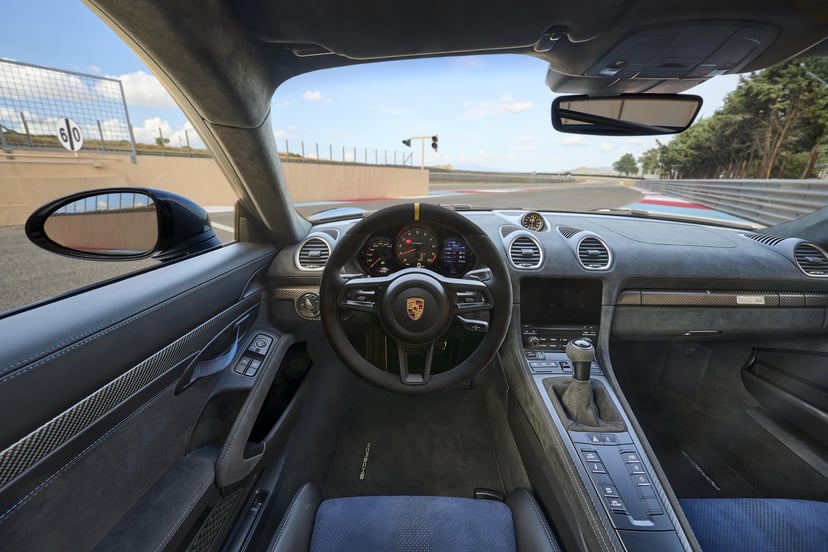 Porsche Launches the 718 Cayman GT4 RS, photo 3