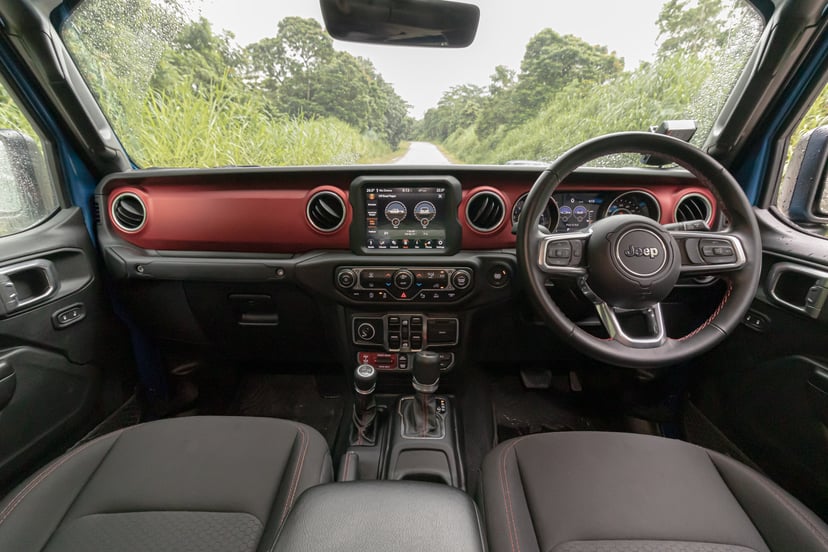 Motorist Jeep Gladiator