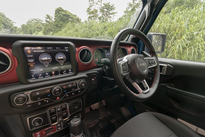 Motorist Jeep Gladiator