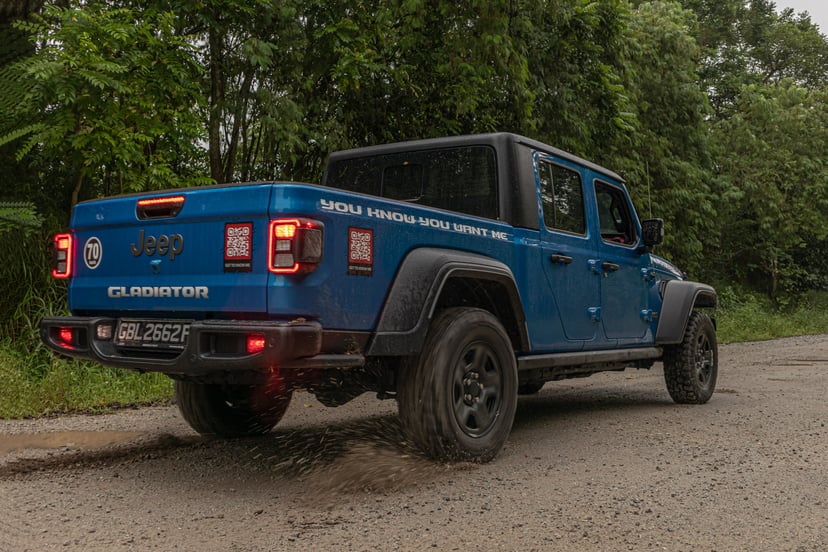 Motorist Jeep Gladiator