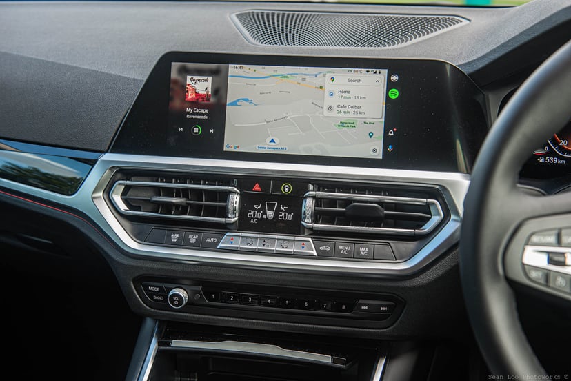 Editors%2 Fimages%2 F1639942879137 Motorist Mreview Bmw 3 Series 318i 8