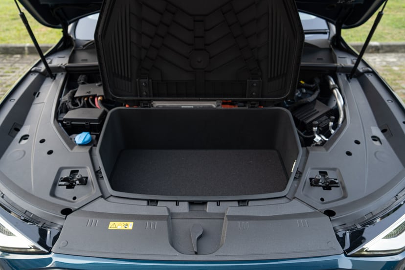 Etron Frunk