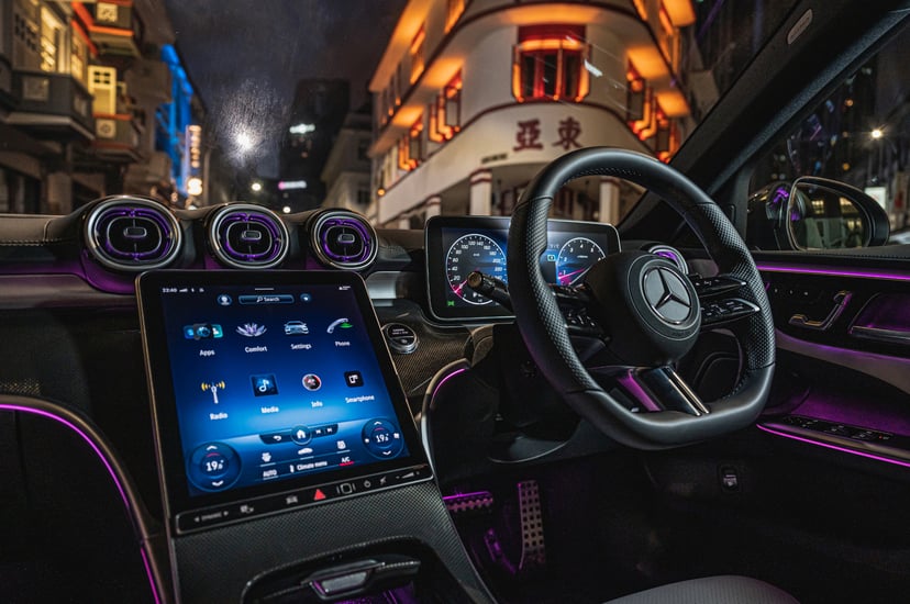 Editors%2 Fimages%2 F1642074529971 Mercedes Benz+C+180+Amg+Line+33