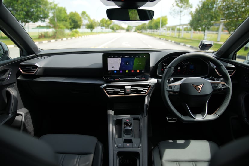 mReview: CUPRA Leon Hatchback - Long Live The Hot Hatch!, photo 4