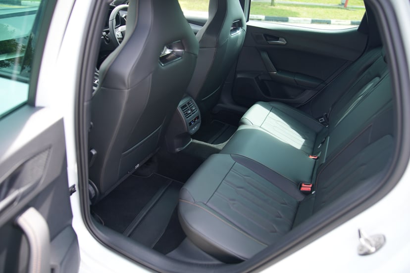 mReview: CUPRA Leon Hatchback - Long Live The Hot Hatch!, photo 6