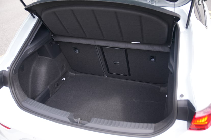 mReview: CUPRA Leon Hatchback - Long Live The Hot Hatch!, photo 7