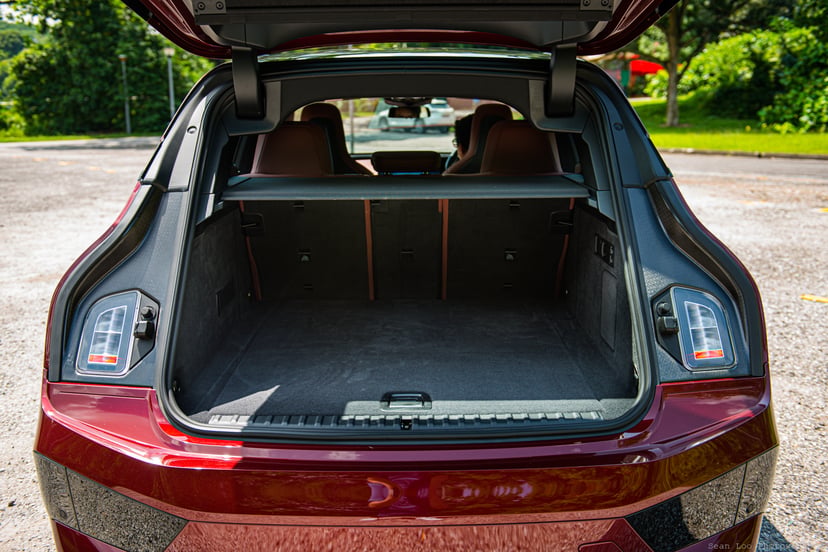 mReview: 2022 BMW iX xDrive40 Sport - Embrace The Future, photo 5