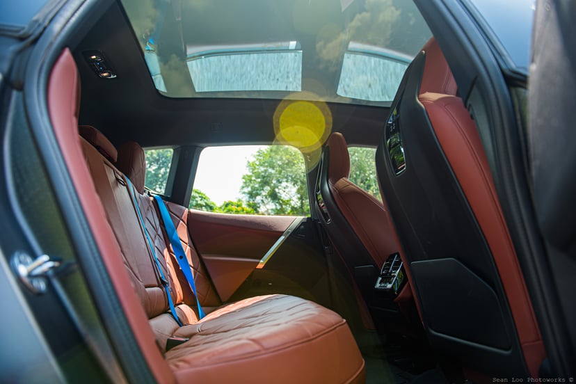 mReview: 2022 BMW iX xDrive40 Sport - Embrace The Future, photo 8