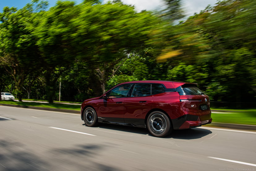 mReview: 2022 BMW iX xDrive40 Sport - Embrace The Future, photo 13