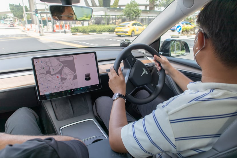 First Drive: Tesla Model Y - Silent High Rider, photo 5