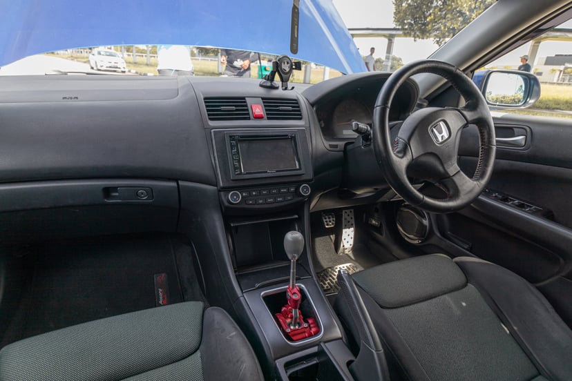 Motorist Car Buyer's Guide: Honda Accord Euro R , photo 9