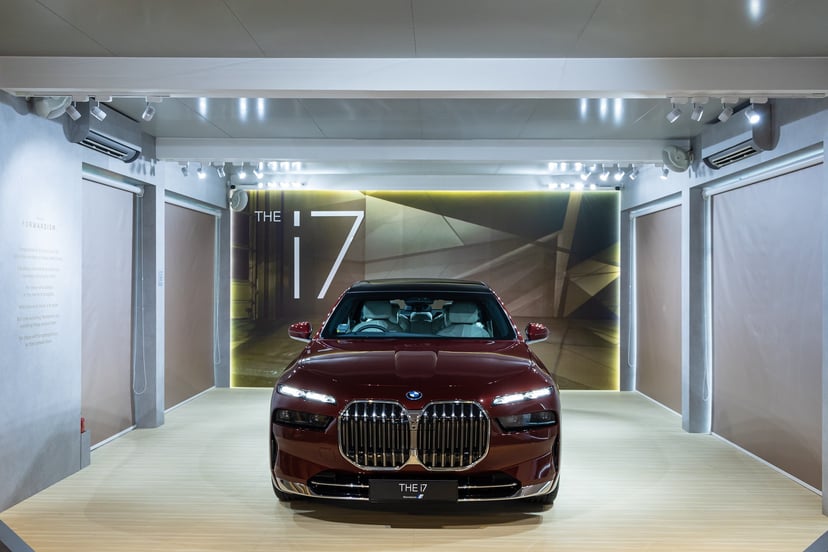 BMW Unveils i7 Flagship Luxury EV In Singapore, photo 4