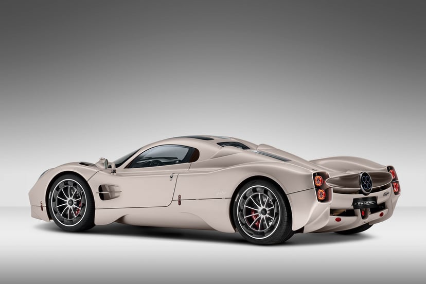Pagani Unveils Utopia, The Long Anticipated Huayra Successor, photo 2
