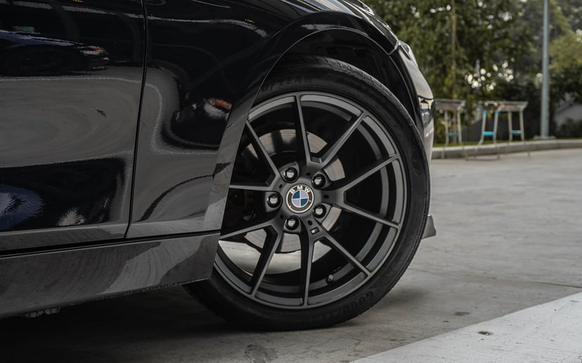 Motorist Car Buyer's Guide: BMW 320i EfficientDynamics, photo 8