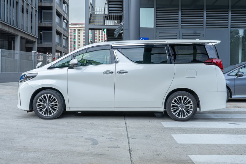 Motorist Car Buyer's Guide: Toyota Alphard 8-seater, photo 10