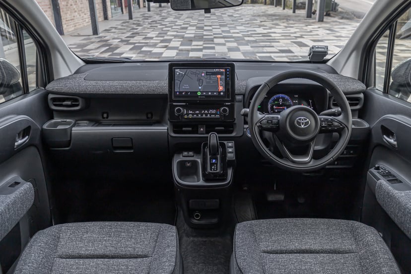 mReview: 2022 Toyota Sienta - A Sienta, But Not a Siesta, photo 5