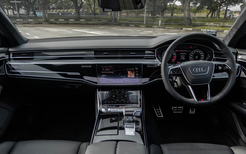 mReview: Audi S8 - Closing The Chapter on ICE Cars With a Proper Bang, photo 12