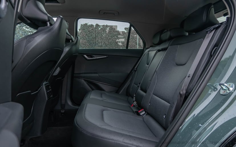 mReview: Kia Niro Hybrid 1.6 SX - Prius Who?, photo 9