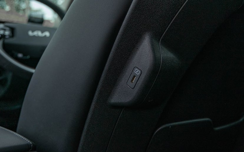 mReview: Kia Niro Hybrid 1.6 SX - Prius Who?, photo 10