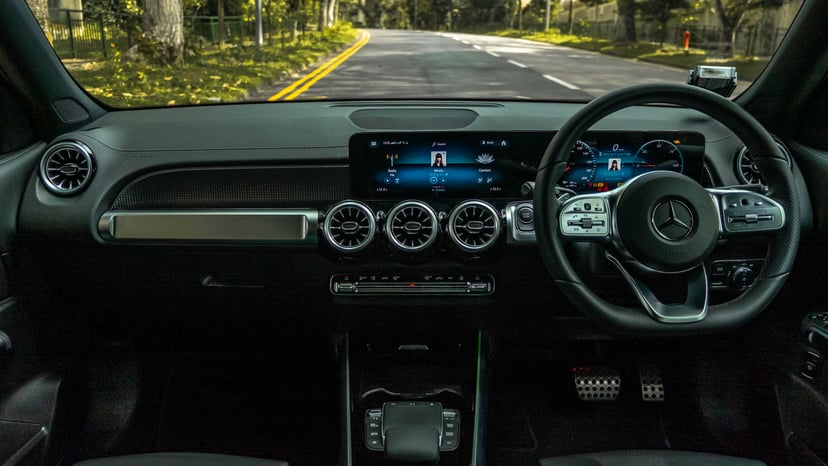 mReview: Mercedes-Benz EQB 350 AMG Line - The Better Twin, photo 6