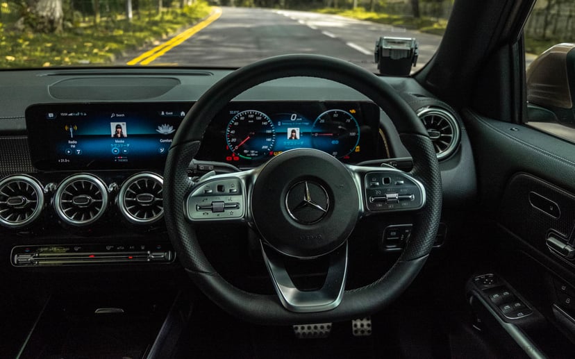 mReview: Mercedes-Benz EQB 350 AMG Line - The Better Twin, photo 7