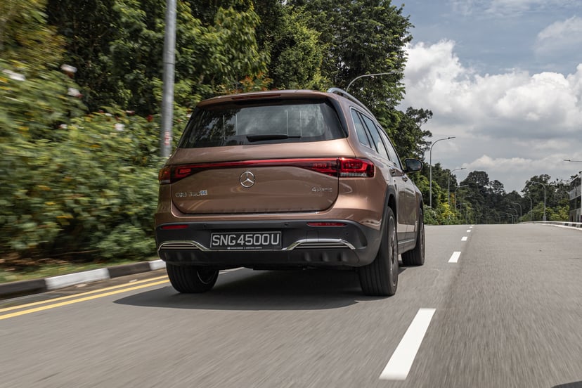 mReview: Mercedes-Benz EQB 350 AMG Line - The Better Twin, photo 16