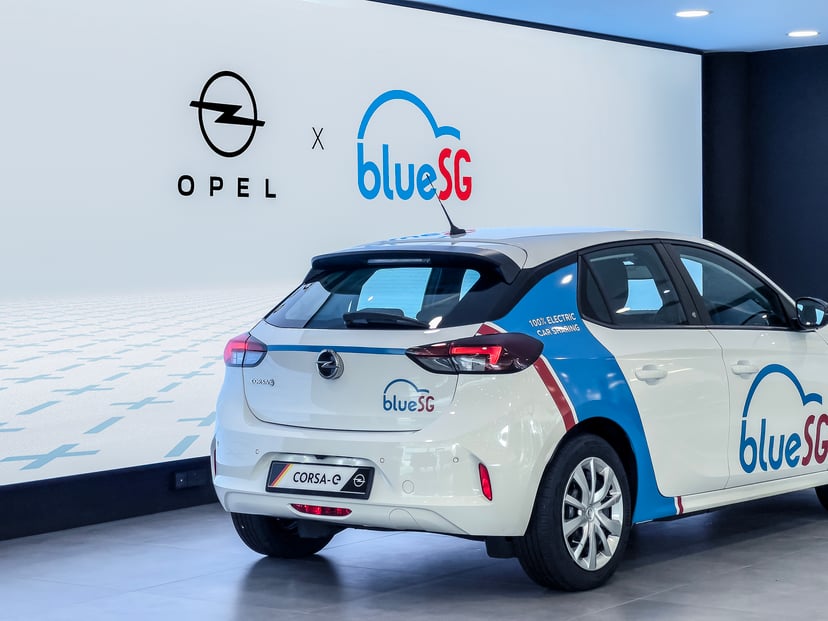 Editors%2 Fimages%2 F1671494608254 Opel Corsa E Blue Sg 2