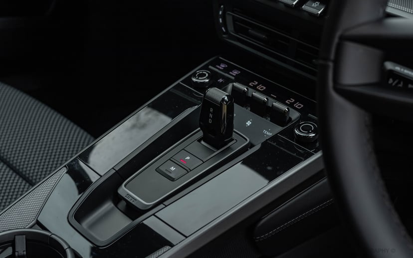 mReview: Porsche 911 Carrera (992) - An Icon for the Ages, photo 11