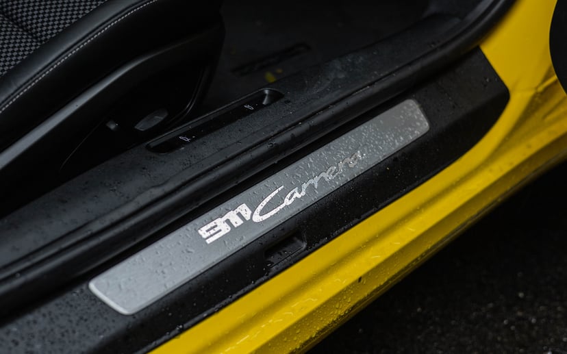 mReview: Porsche 911 Carrera (992) - An Icon for the Ages, photo 12