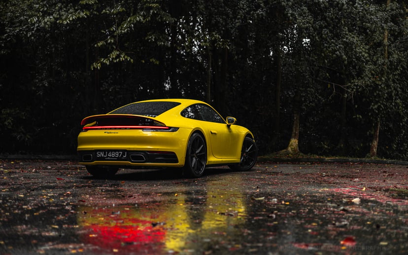 mReview: Porsche 911 Carrera (992) - An Icon for the Ages, photo 1