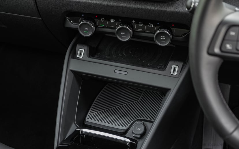 mReview: Citroën ë-C4 - Better in Electric Form, photo 10