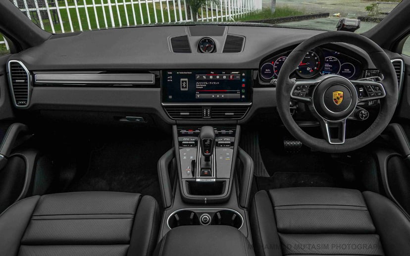 Editors%2 Fimages%2 F1697696560624 Cayenne+C 13