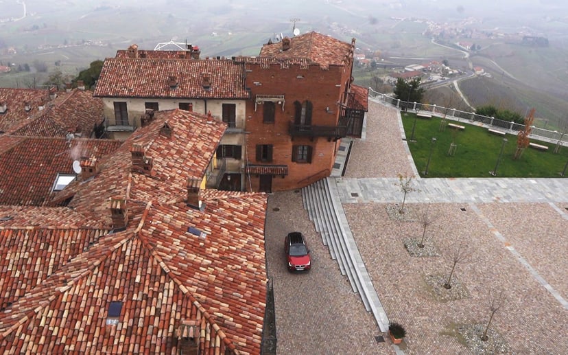 Editors%2 Fimages%2 F1706626037536 Road+Trip+Safety+ +Know+Your+Location