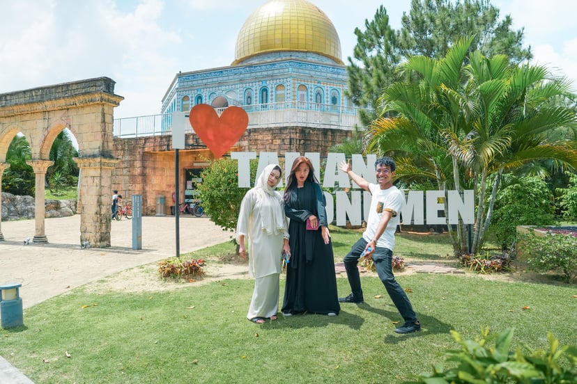 Off The Beaten Track Ep 4 Discovering The Beauty Of Terengganu Crystal Mosque
