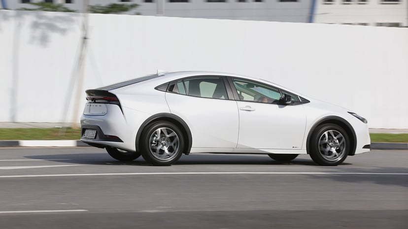 mReview: Toyota Prius Hybrid 1.8 – Edge Of Tomorrow , photo 2