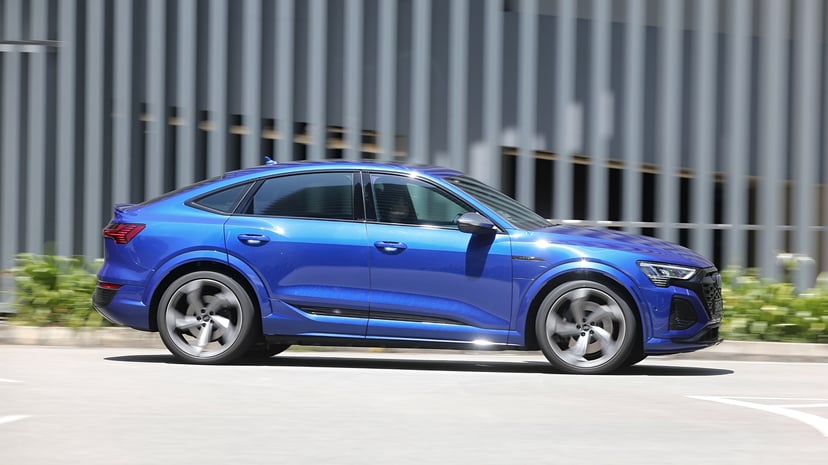 mReview: Audi SQ8 Sportback e-tron – More Power Solves All Problems, photo 2