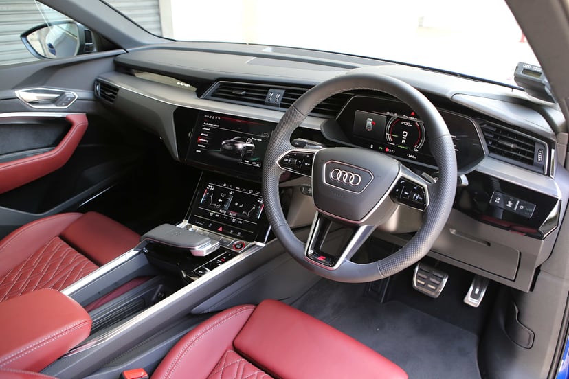 mReview: Audi SQ8 Sportback e-tron – More Power Solves All Problems, photo 6