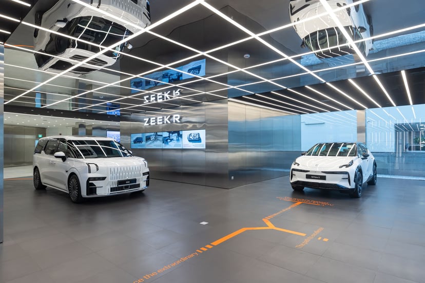 Visit the all-new Zeekr Centre Singapore this weekend for special promotions on the Zeekr X and Zeekr 009, photo 2