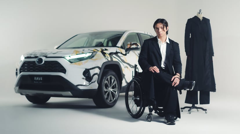 Editors%2 Fimages%2 F1734071308446 Toyota+Goes+Beyond+The+Roadway+And+Hits+The+Runway+With+Singaporean+Para Athlete+Toh+Wei+Soong