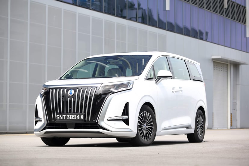 Fashionable Car Of The Year 2024 Denza D9