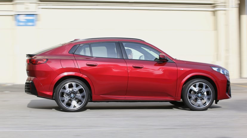 mReview: BMW iX2 – It Is What iX Is, photo 2