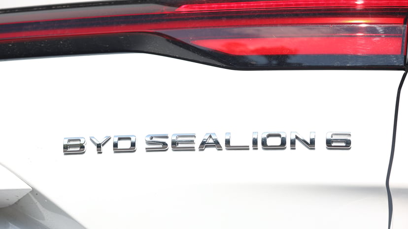 Editors%2 Fimages%2 F1764146524843 M Review Byd Sealion 6 D Mi The Best Of Both Worlds 4