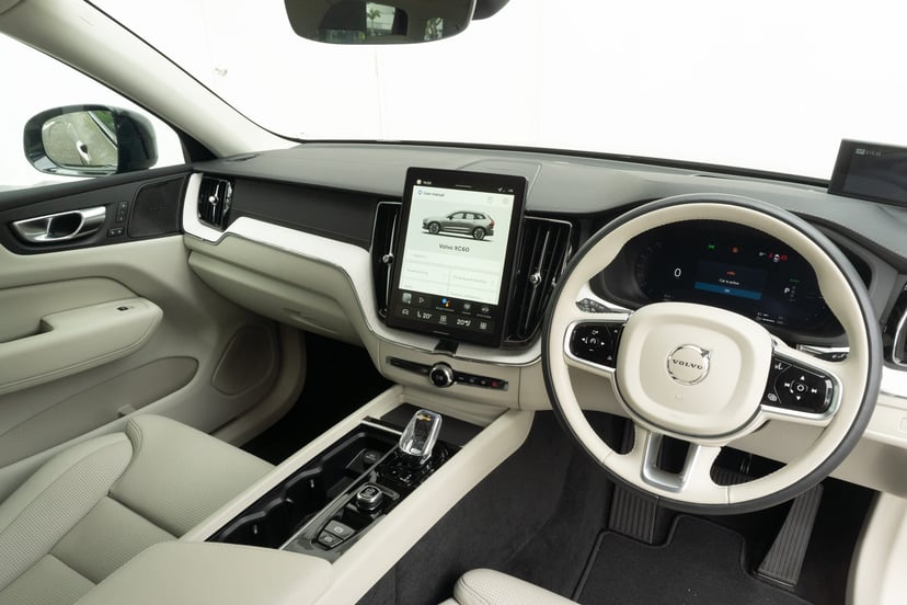 mReview: Volvo XC60 T8 PHEV – The Perfect Ingredient For A Swede Life, photo 3