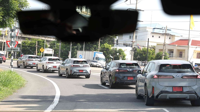 Motormouth My Bmw I X3 Experience In Thailand With Car Nuts And Coconuts