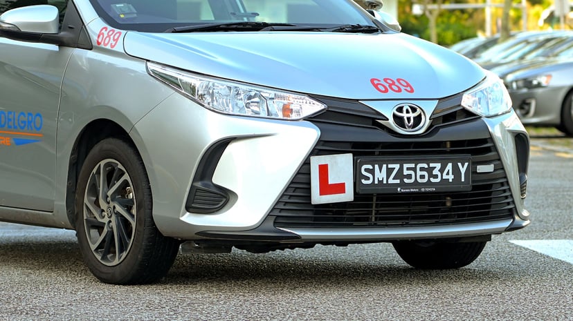 Manual or auto driving licence: Which should you choose in Singapore?, photo 1