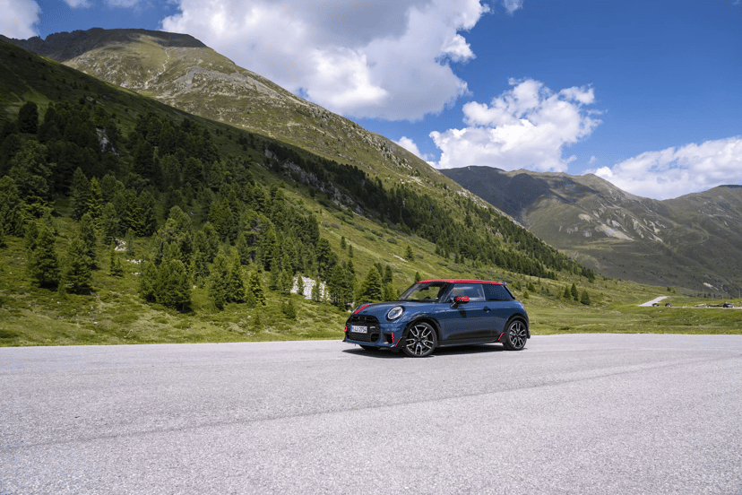 The hills are alive with the sound of fun: a MINI adventure in the Alps, photo 3