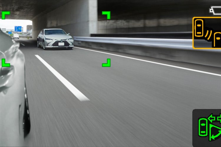 2019 Lexus ES Digital Side Mirror Screen