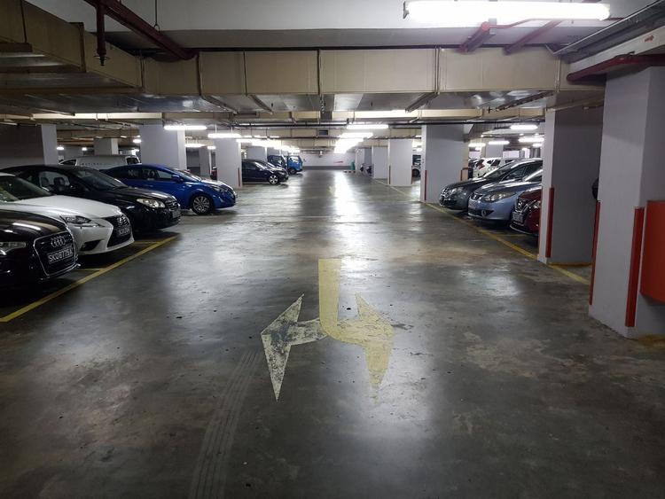 Motorist Singapore Carpark